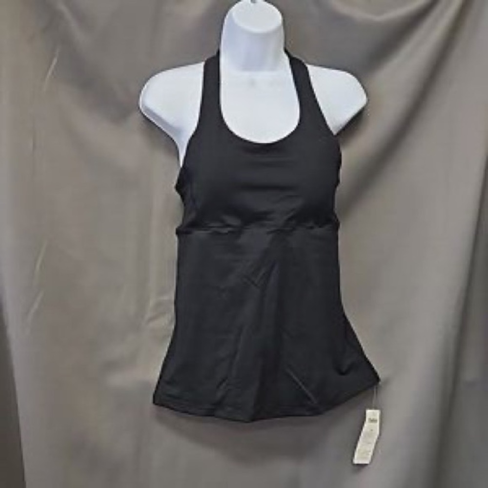 Sleek Black Sleeveless Fitted Tank Top